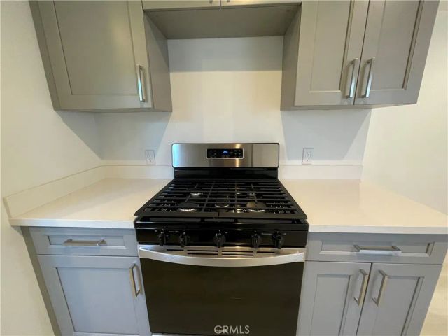 1152 E 77th, Los Angeles, CA 90001