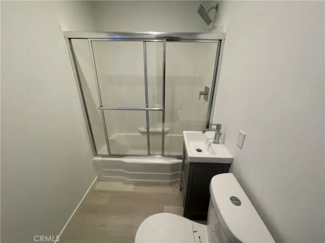 1152 E 77th, Los Angeles, CA 90001