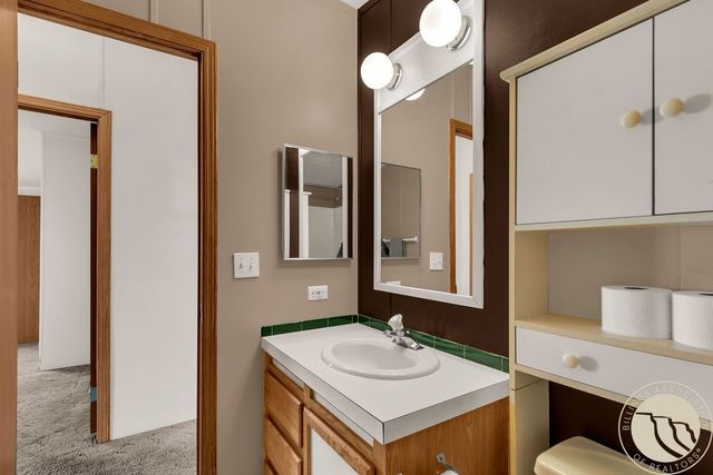 2224 US HIGHWAY 87 E 165, Billings, MT 59101