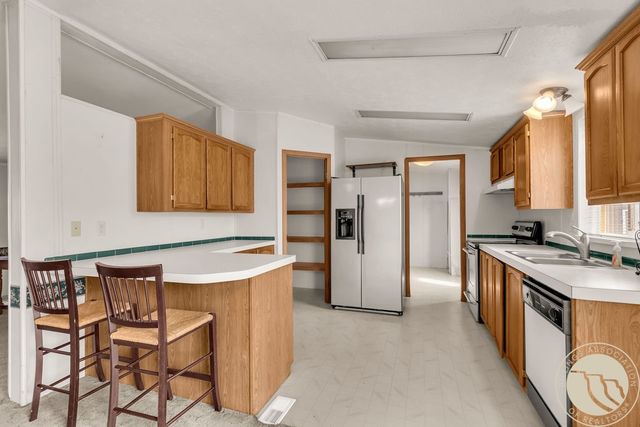 2224 US HIGHWAY 87 E 165, Billings, MT 59101