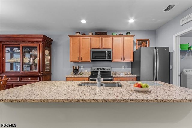 15262 Ligustrum LN, Alva, FL 33920