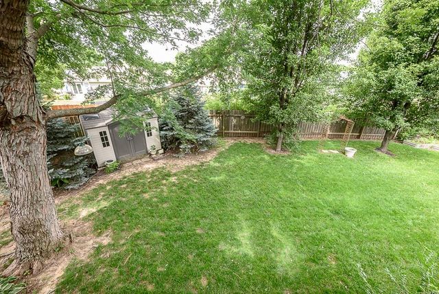 180 Rawlings Drive, Tonganoxie, KS 66086