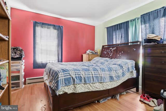 30 HANOVER ST, Codorus, PA 17311