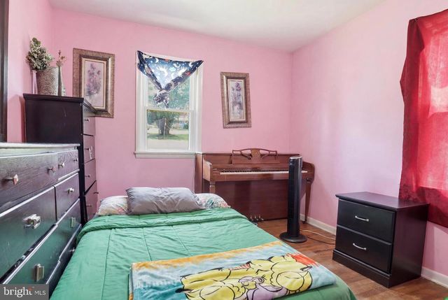30 HANOVER ST, Codorus, PA 17311