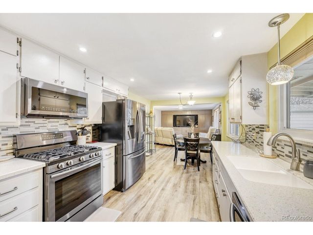 1730 Atwood St, Longmont, CO 80501