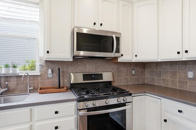 3261 Farmers Delight Drive, Lewis Center, OH 43035