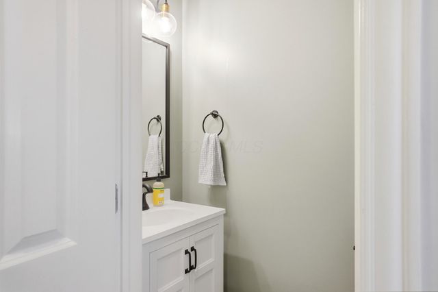 3261 Farmers Delight Drive, Lewis Center, OH 43035