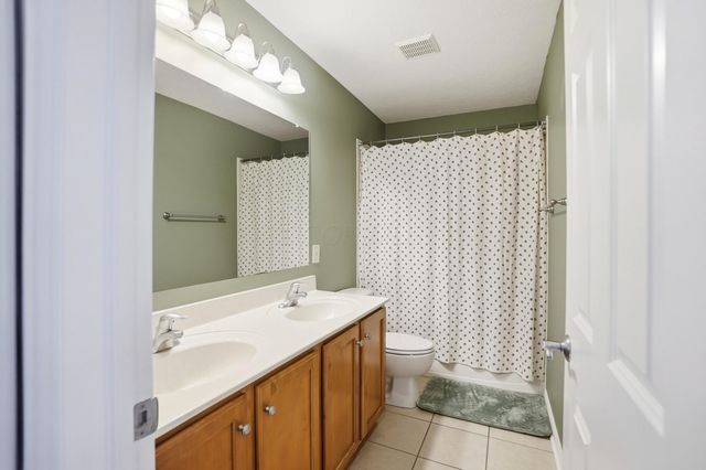 3261 Farmers Delight Drive, Lewis Center, OH 43035