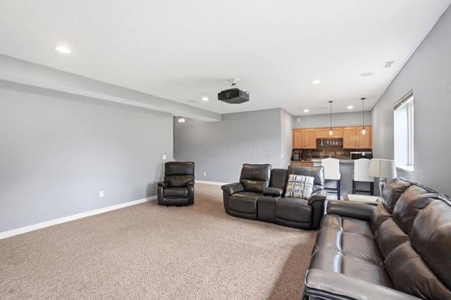 3261 Farmers Delight Drive, Lewis Center, OH 43035