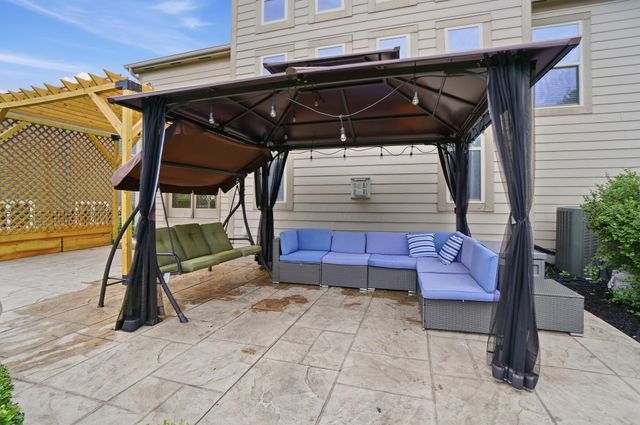 3261 Farmers Delight Drive, Lewis Center, OH 43035