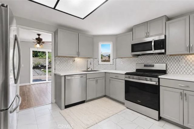 28942 Rue Daniel, Canyon Country, CA 91387
