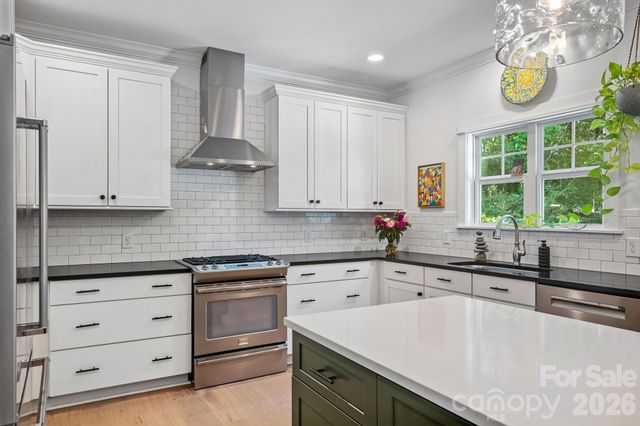 174 Logan Crossing Drive, Davidson, NC 28036