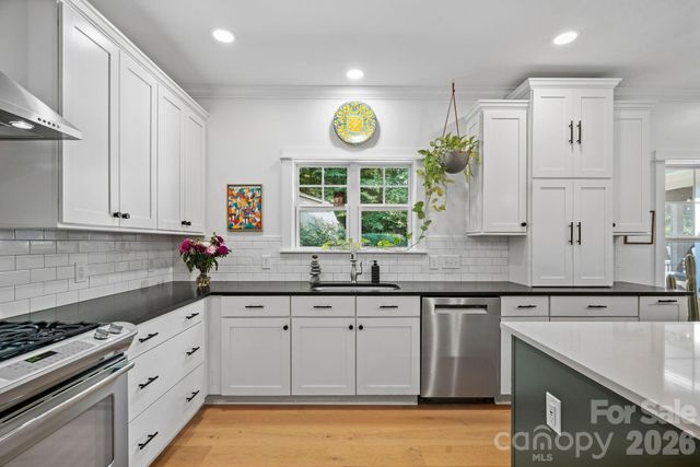 174 Logan Crossing Drive, Davidson, NC 28036