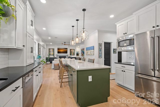 174 Logan Crossing Drive, Davidson, NC 28036