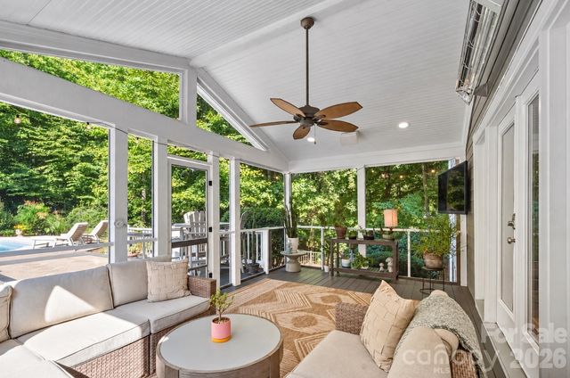 174 Logan Crossing Drive, Davidson, NC 28036