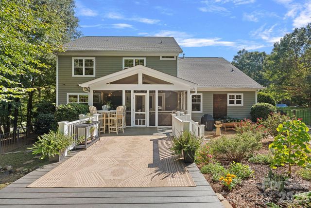 174 Logan Crossing Drive, Davidson, NC 28036