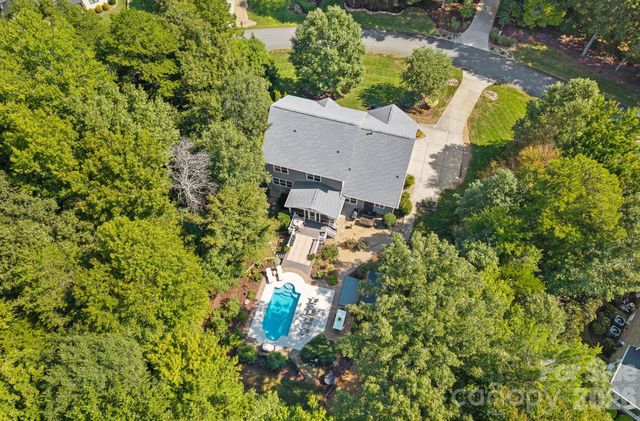 174 Logan Crossing Drive, Davidson, NC 28036