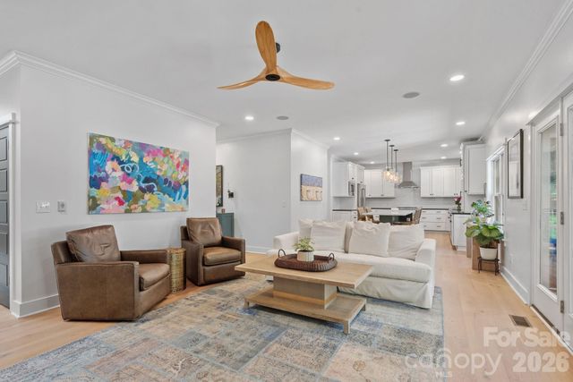 174 Logan Crossing Drive, Davidson, NC 28036