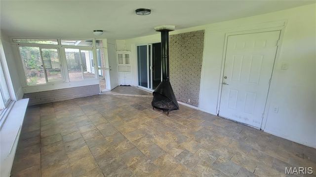340 Holiday Hill Drive, Florissant, MO 63033