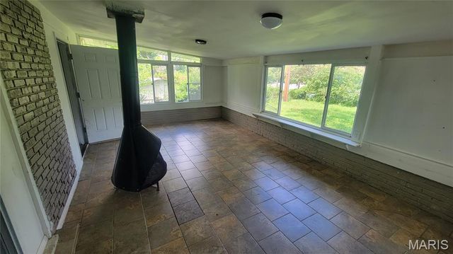 340 Holiday Hill Drive, Florissant, MO 63033