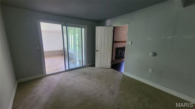 340 Holiday Hill Drive, Florissant, MO 63033