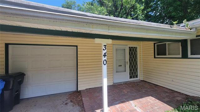 340 Holiday Hill Drive, Florissant, MO 63033