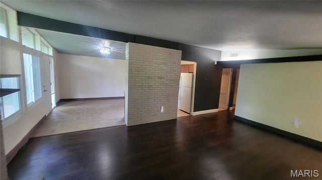 340 Holiday Hill Drive, Florissant, MO 63033