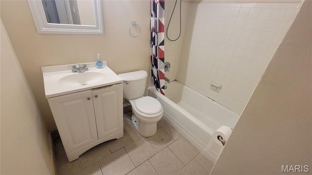 340 Holiday Hill Drive, Florissant, MO 63033
