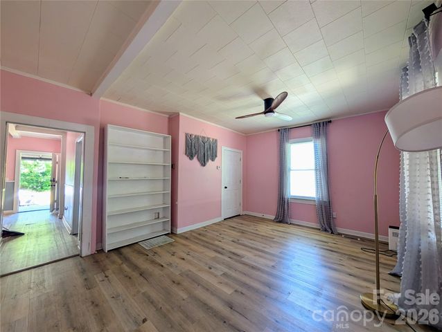 204 Shelby Street, Hickory, NC 28602