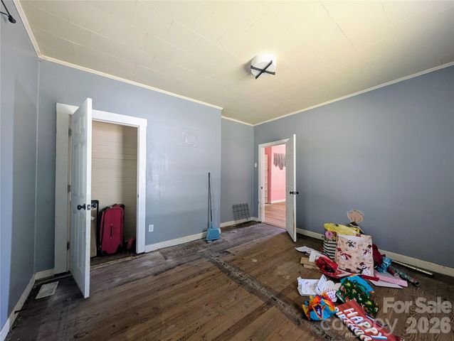 204 Shelby Street, Hickory, NC 28602