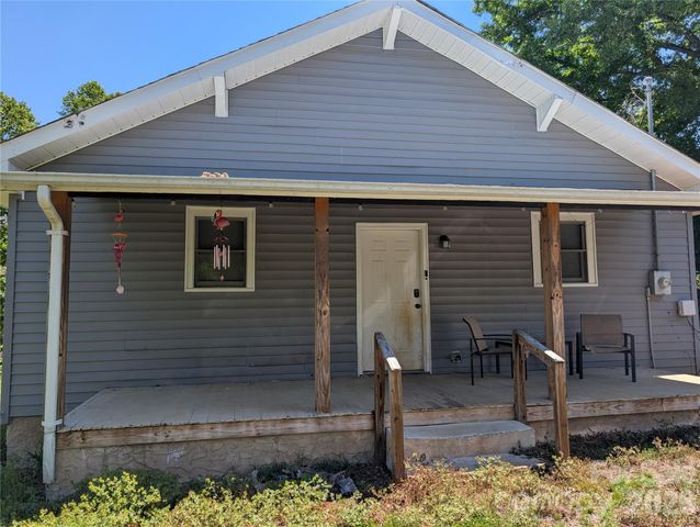 204 Shelby Street, Hickory, NC 28602