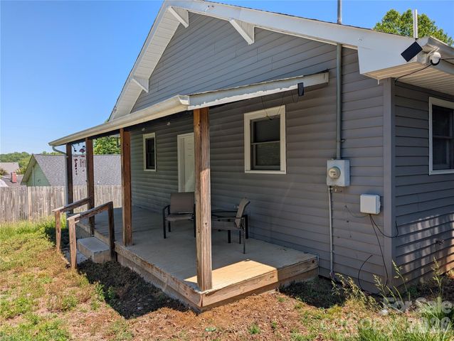 204 Shelby Street, Hickory, NC 28602