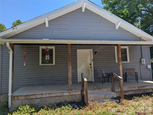 204 Shelby Street, Hickory, NC 28602