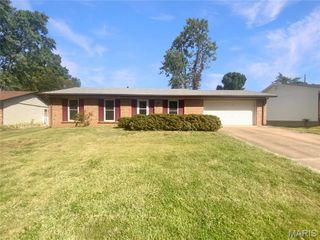 11525 Ivy Green Drive, Bridgeton, MO 63044