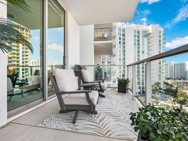 301 QUAY COMMONS 804, Sarasota, FL 34236