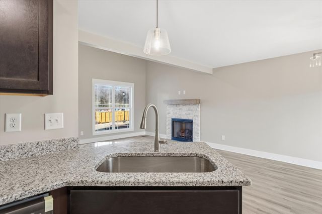 3035 Timberdale Dr, Clarksville, TN 37042