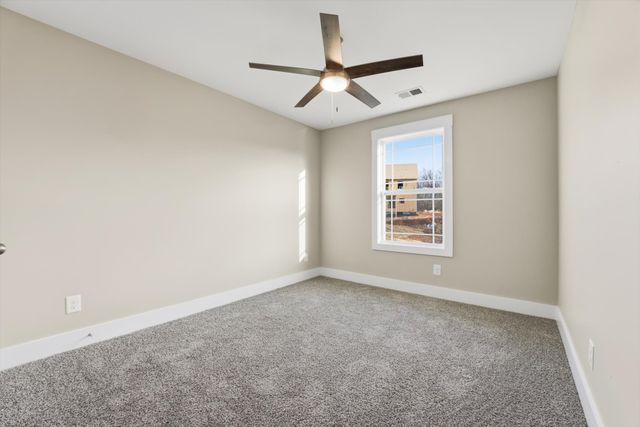 3035 Timberdale Dr, Clarksville, TN 37042