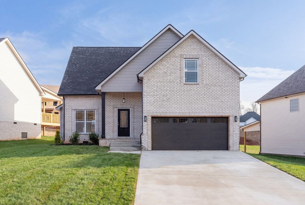 3035 Timberdale Dr, Clarksville, TN 37042