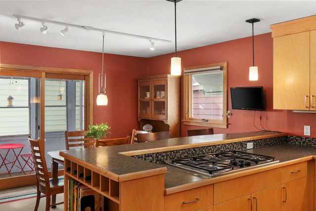 605 Cedar Street, Madison, WI 53715