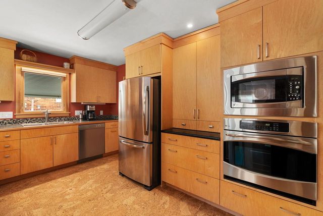 605 Cedar Street, Madison, WI 53715