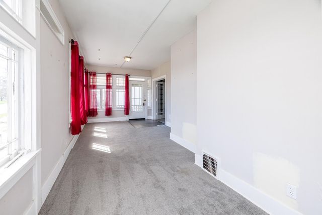 102 S Newton Street, Goodland, IN 47948