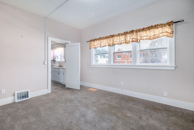 102 S Newton Street, Goodland, IN 47948