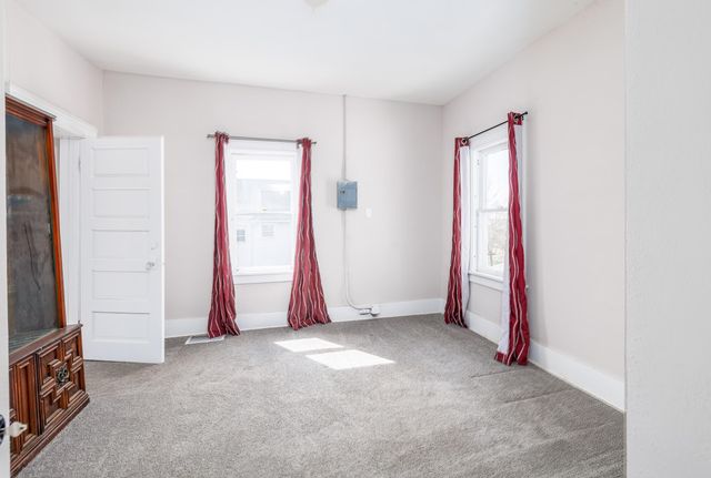 102 S Newton Street, Goodland, IN 47948