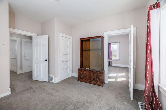 102 S Newton Street, Goodland, IN 47948