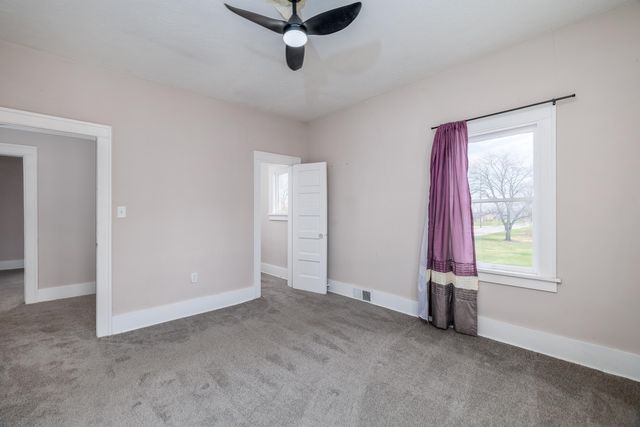 102 S Newton Street, Goodland, IN 47948