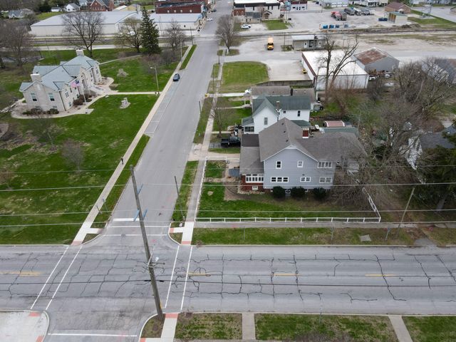 102 S Newton Street, Goodland, IN 47948