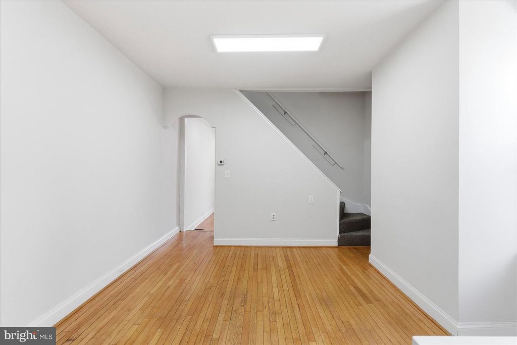 Image 11 of property listing at 1301 CLARKSON ST, Baltimore, MD 21230