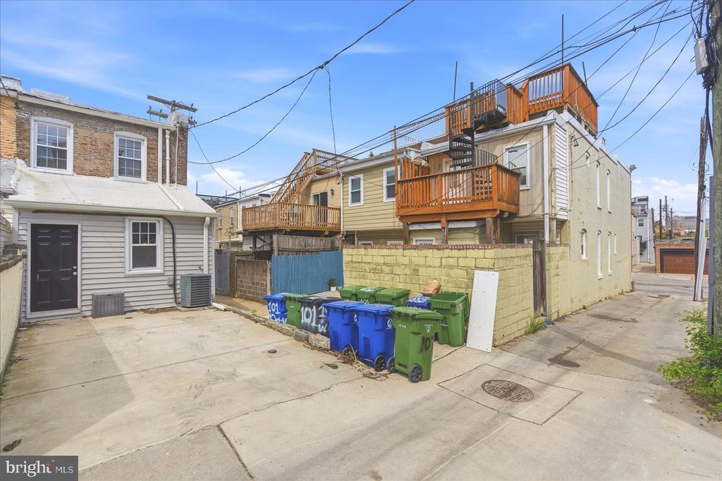 Image 29 of property listing at 1301 CLARKSON ST, Baltimore, MD 21230