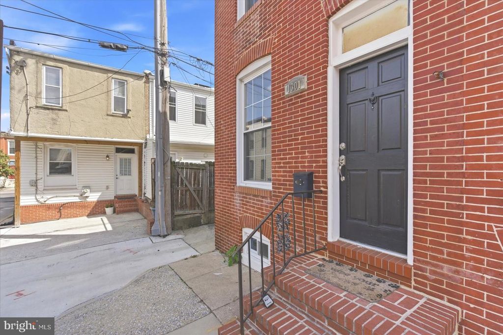 Image 34 of property listing at 1301 CLARKSON ST, Baltimore, MD 21230
