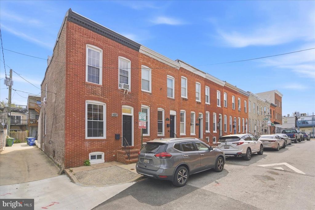 Image 35 of property listing at 1301 CLARKSON ST, Baltimore, MD 21230